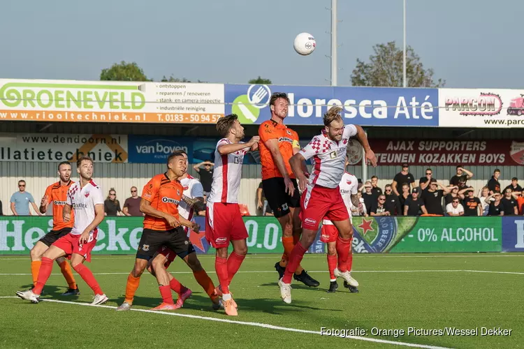 Invaller Mengerink schiet Katwijk langs Kozakken Boys