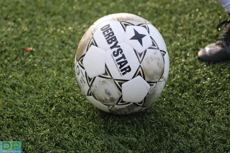 Katwijk, Quick Boys en Rijnsburgse Boys pakken volle buit op eerste speeldag Tweede Divisie