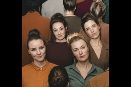 IVY & de rest: Een unieke voorstelling vol zang, sketches en humor