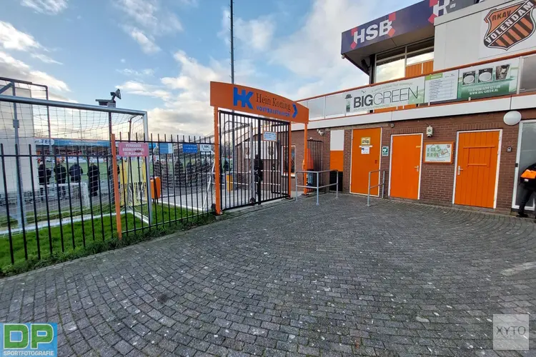 RKAV Volendam gaat opnieuw in blessuretijd onderuit, Katwijk zegeviert met 1-2