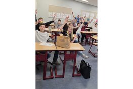 Gastles op het Vakcollege Rijnmond laat leerlingen zien waar eten vandaan komt