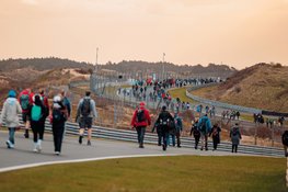 Ruim 6.000 wandelaars genieten van sportieve dag tijdens 30 van Zandvoort