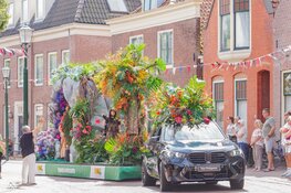 Muzikaal Bloemenonthaal bij Flower Parade Rijnsburg