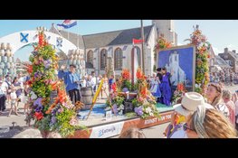 Muzikaal Bloemenonthaal bij Flower Parade Rijnsburg