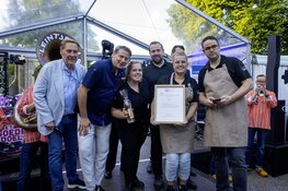 Van der Marel Katwijk wint Haringpresentatiewedstrijd 63e Nationale Haringpartij